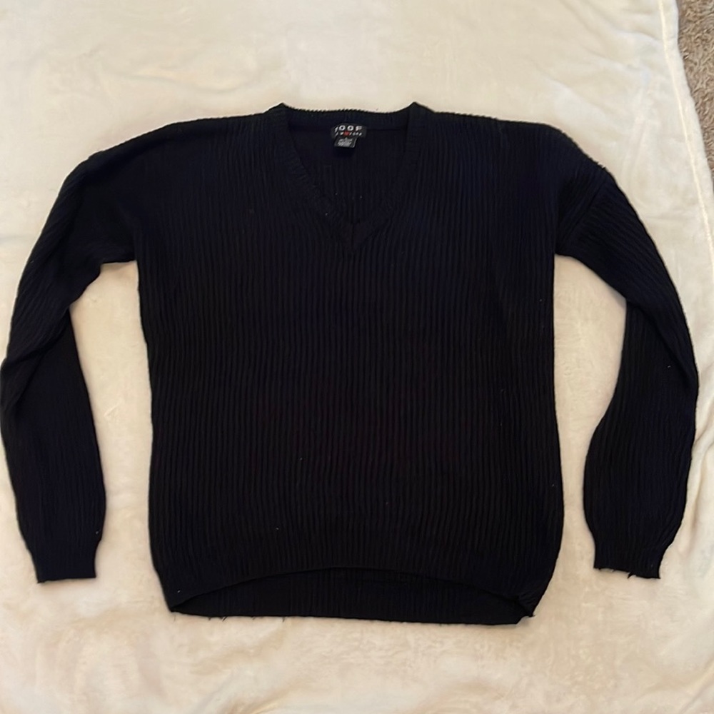 Black v neck sweater